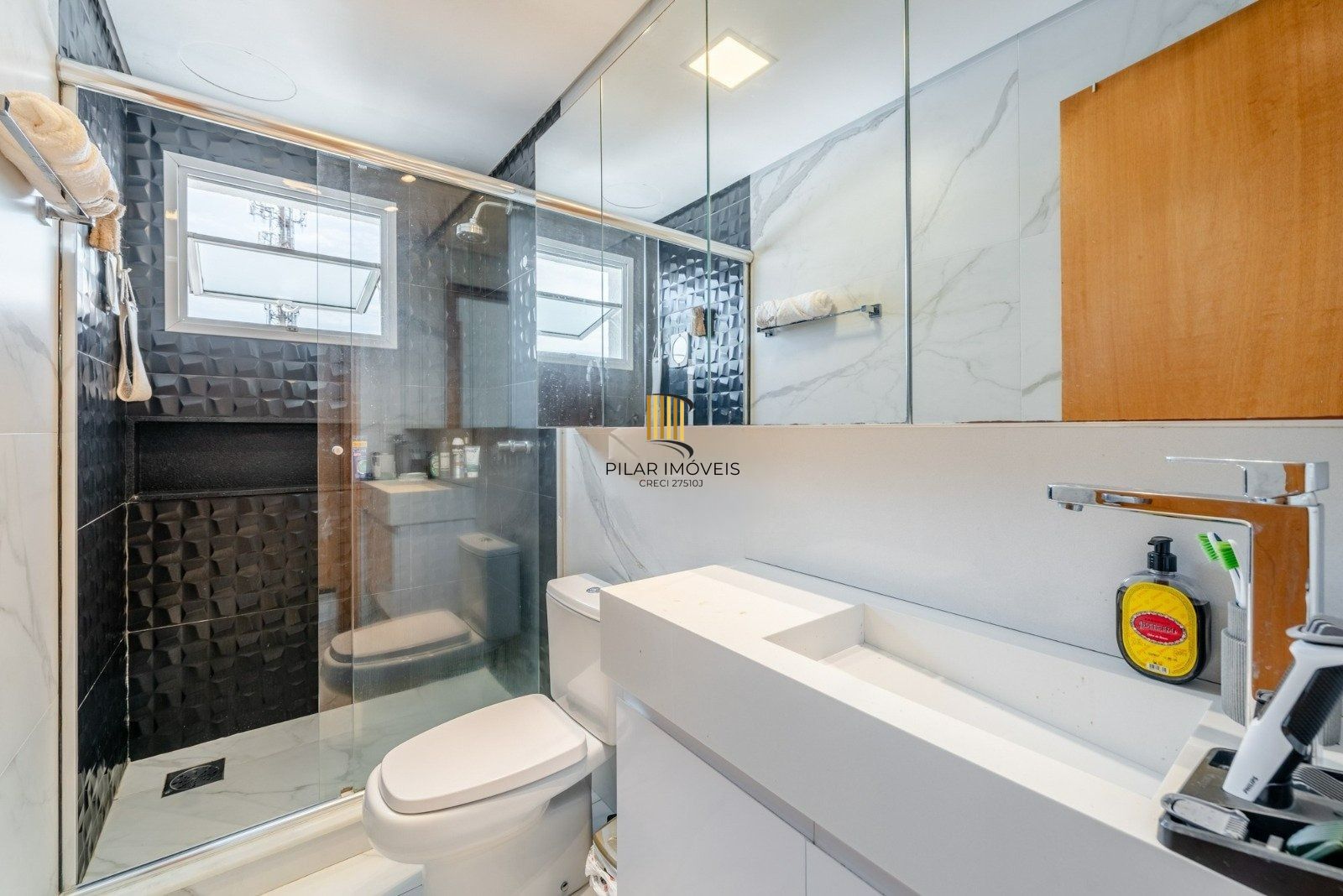 Apartamento 2 dormitórios bairro Passo D'areia
