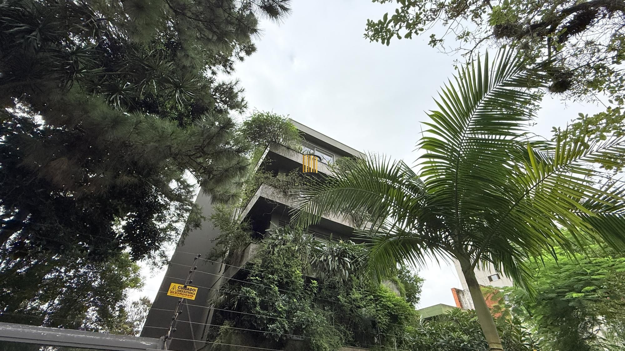 Cobertura Duplex de 318m com Piscina Privativa, Energia Solar e Vista Panorâmica