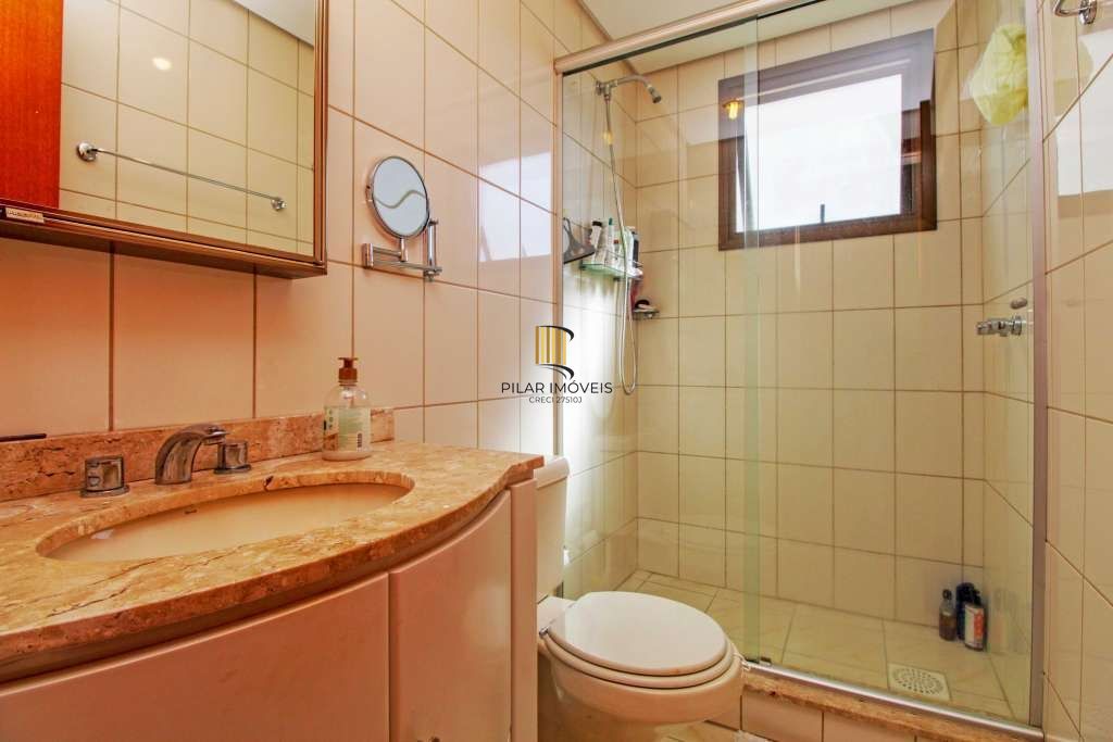 Apartamento 3 Dormitórios com Suíte, Churrasqueira e Excelente Vista Petrópolis