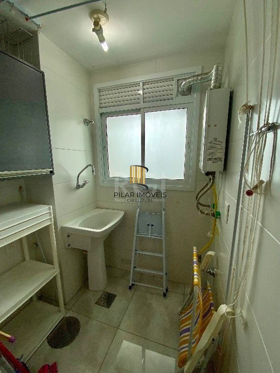 Apartamento Para Comprar  no Karpathos com 2 Dormitórios transformado em 1 suite com closet