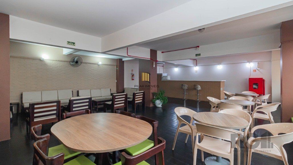 Apartamento para comprar ,  dois dormitórios, 1 vaga de garagem no Centro Histórico.