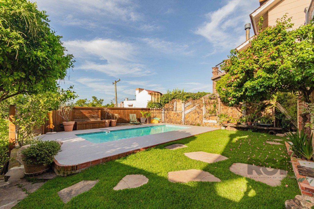 Excelente casa para comprar em condominio arborizado 4 quartos