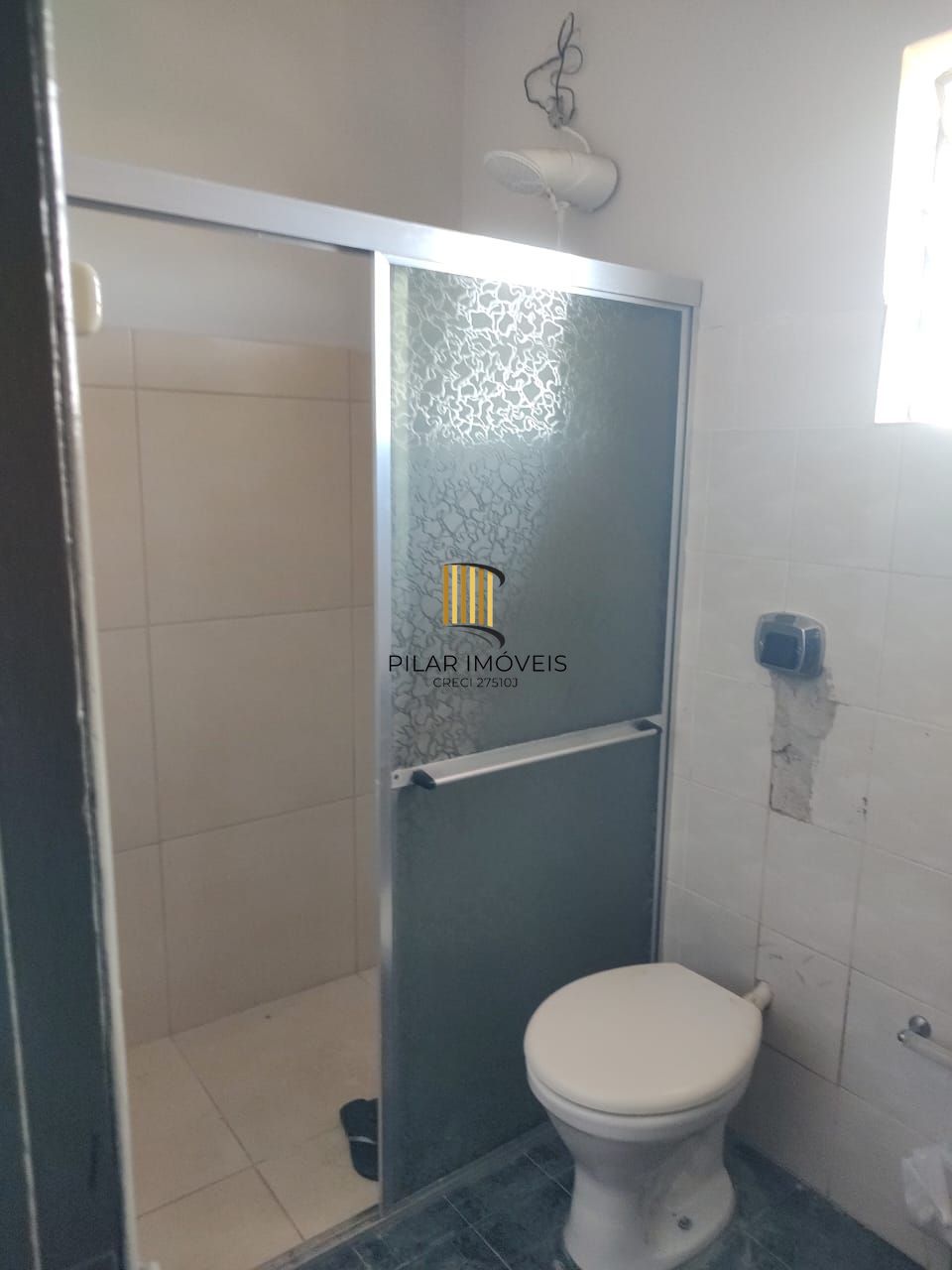 Vende Casa Comercial com deposito nos fundos, 289,80m²