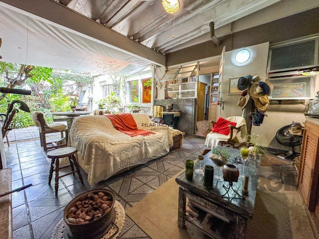 Apartamento Garden para comprar no Bairro Petrópolis! Um verdadeiro refúgio!