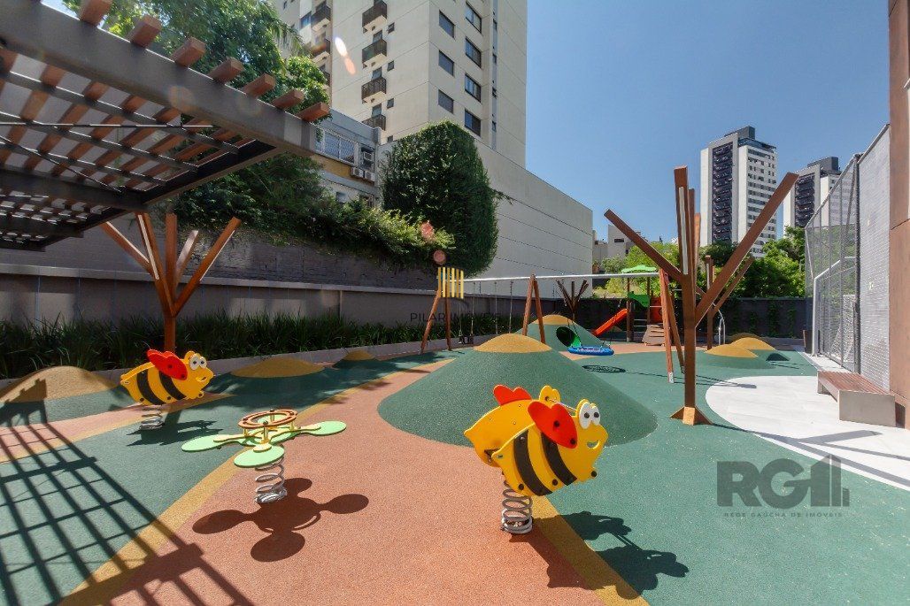 Apartamento 3 dorms. no Jardim Botânico, com infra completa e 2 vagas separadas