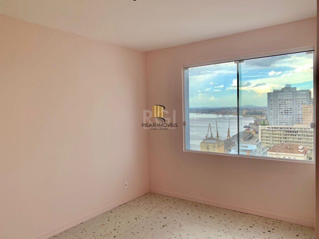 Apartamento Para Comprar no Centro Histórico com 3 dormitórios por: R$700.000,00.