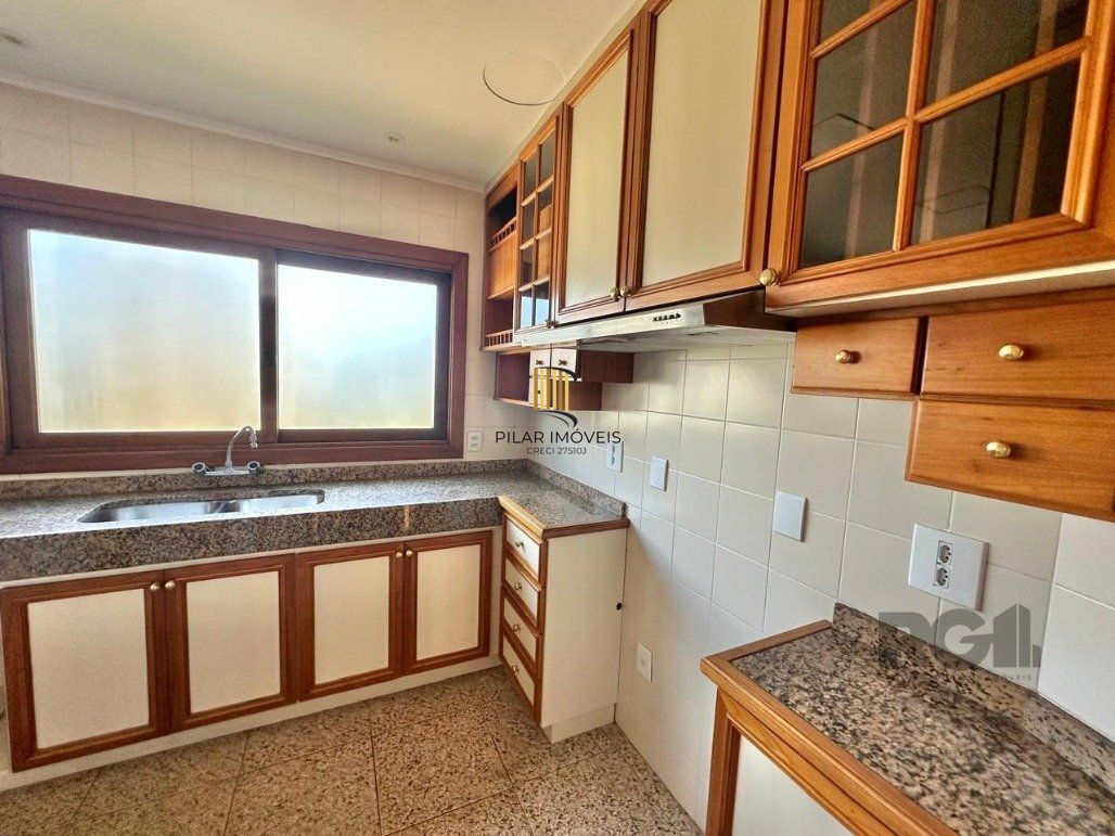 Apartamento com 4 suítes no Bairro Rio Branco semi-mobiliado com vista 360 graus
