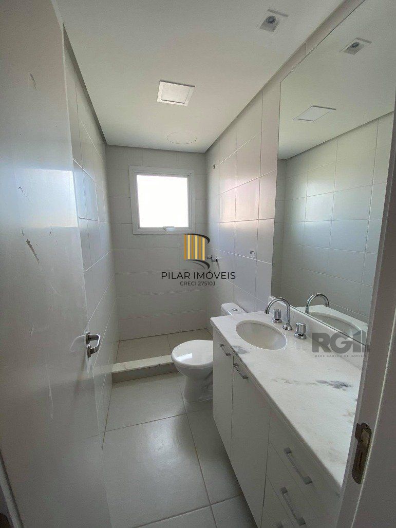 Apartamento de 2 dormitórios e uma vaga para Comprar no Bairro Bom Jesus.