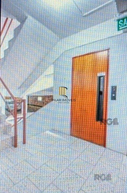 Box de Garagem para Comprar , prédio com portão automatizado e elevador.