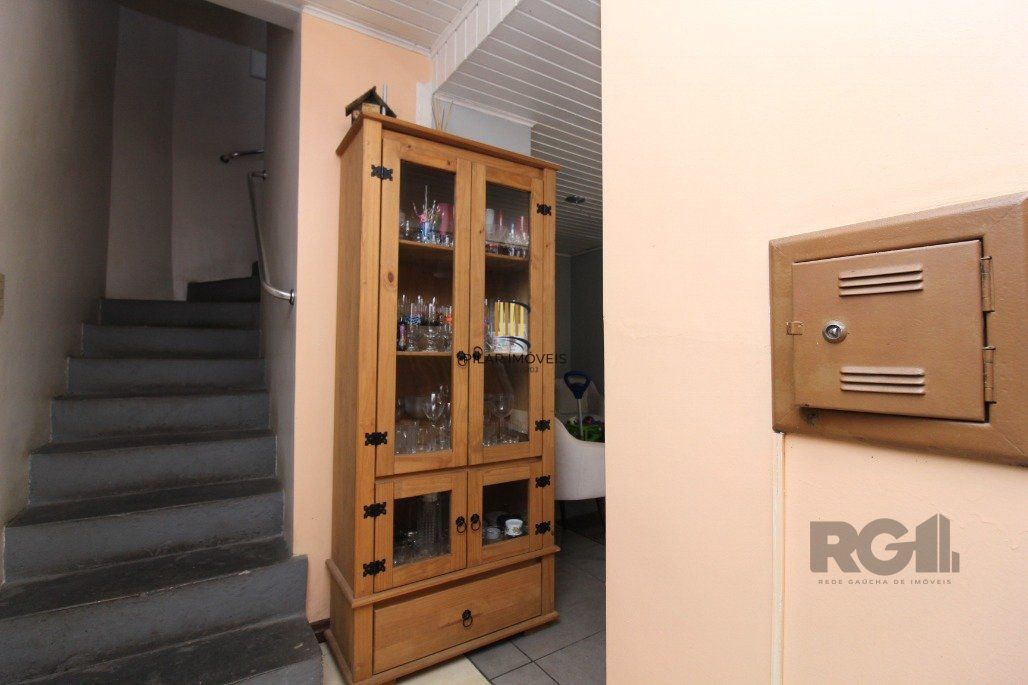 Casa de 250m² Para comprar no Bairro Mont Serrat  Por R$1.125.000,00