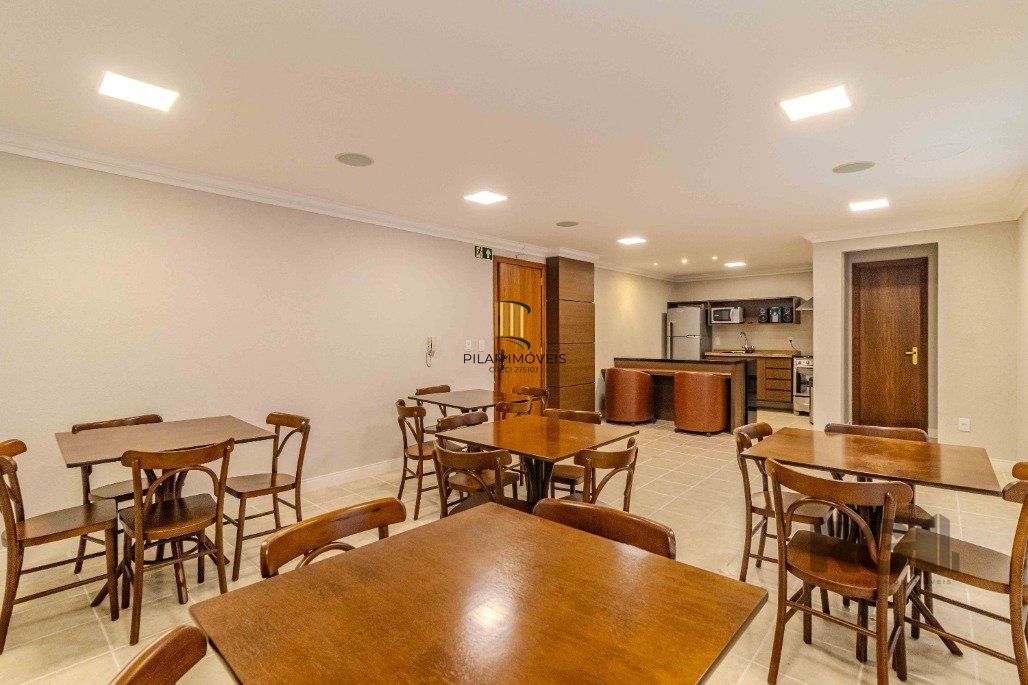 Apartamento 3 dormitórios e 2 vagas no Petrópolis, pertinho da Encol