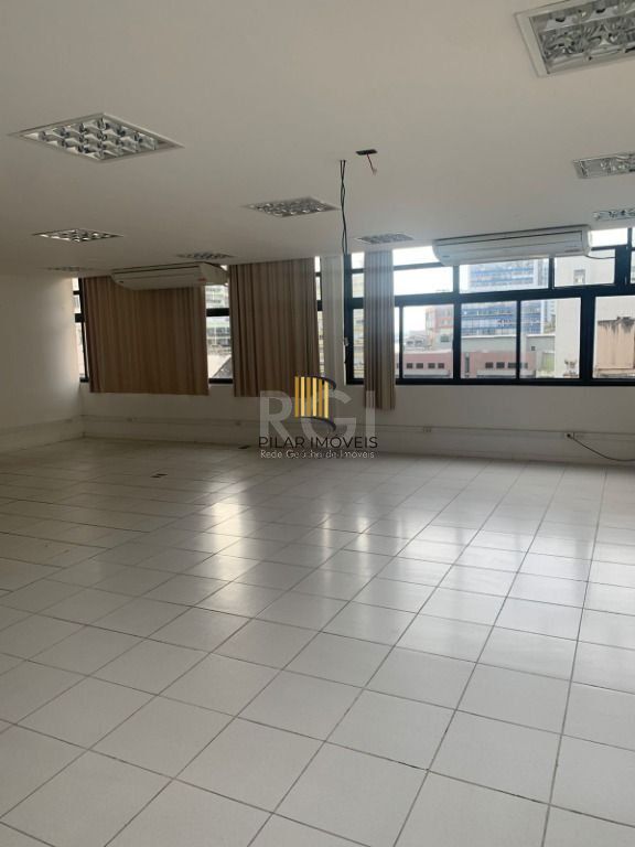 Prédio Para Comprar , 3300 m² por R$ 14.000.000,00 - Centro - Porto Alegre/RS