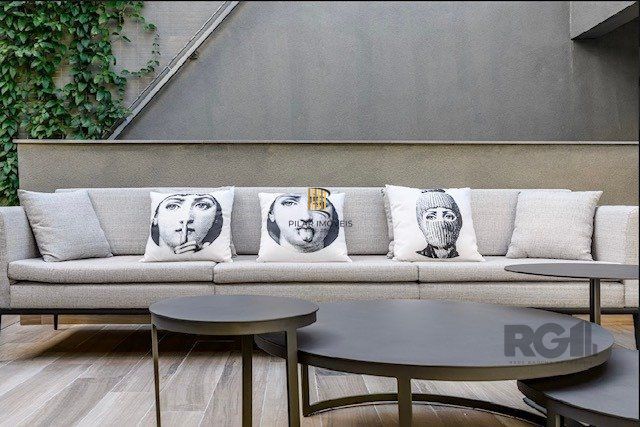 Loft finamente decorado para comprar  no Lucas By Yoo.