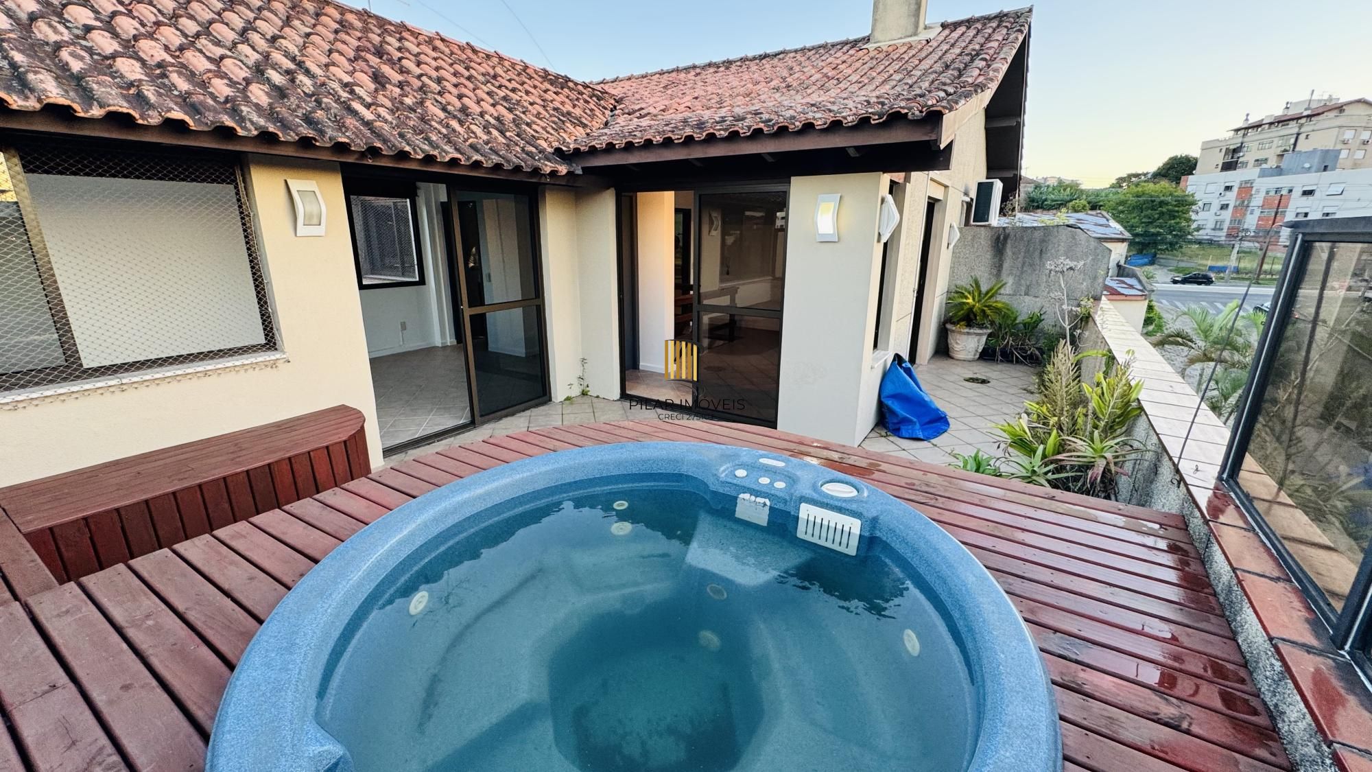 Cobertura 3 dormitórios com piscina e terraço | Chácara das Pedras