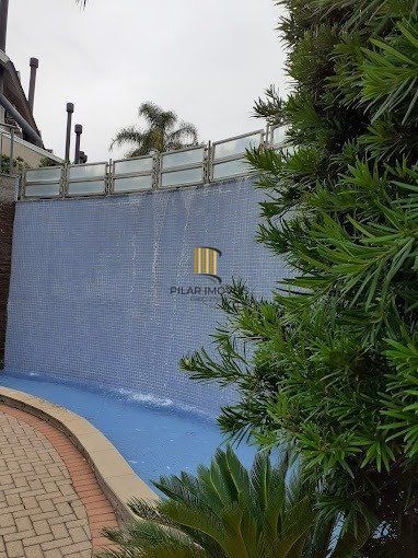 vende exelente casa com 442m² , 4 dormitórios Suíte, garagem para 4 carros