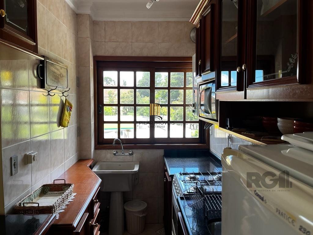 Cobertura duplex com 2 suítes e uma vaga para Comprar em Gramado.
