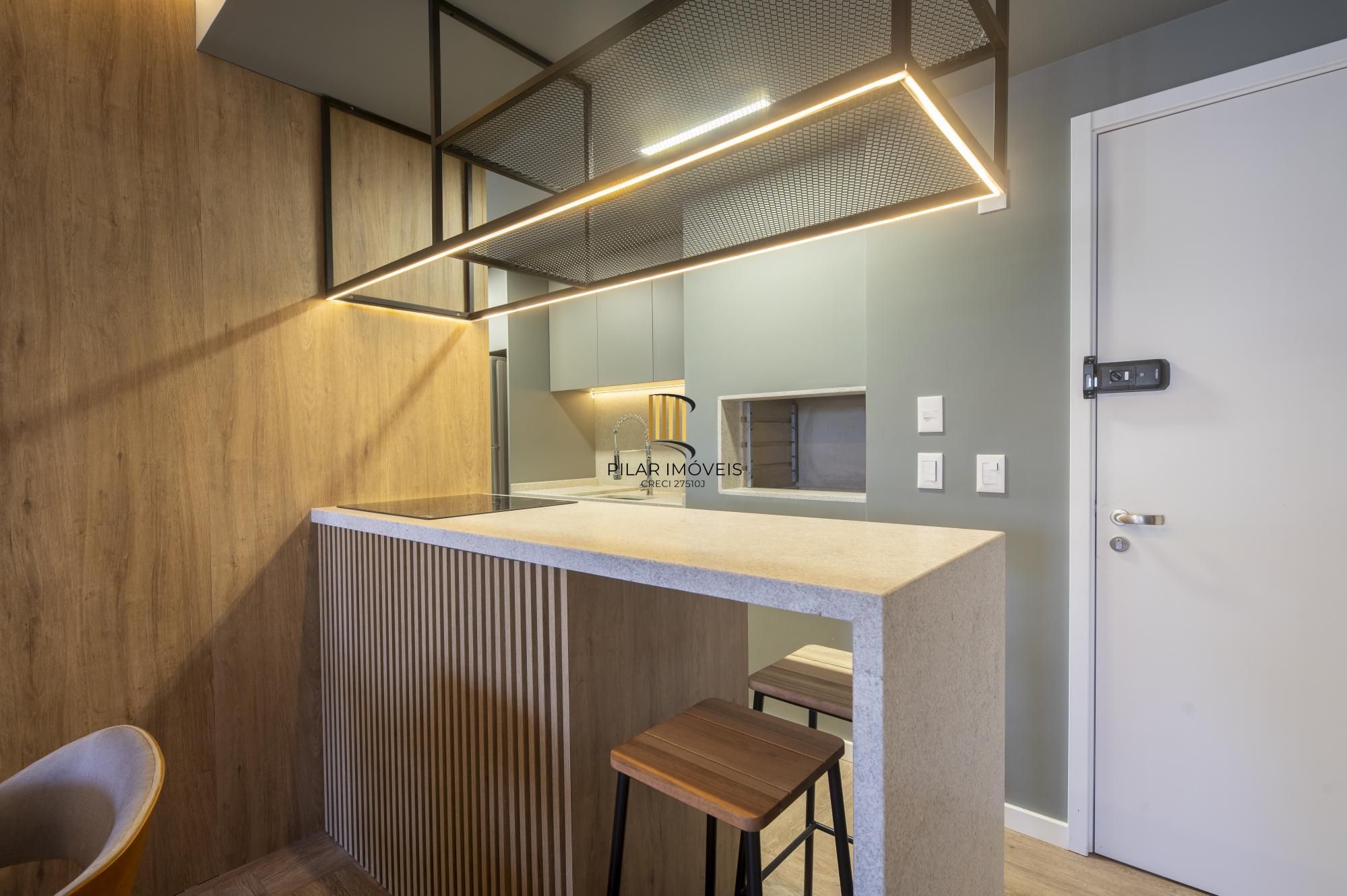 Apartamento com 67m², 2 quartos, 1 suíte, 1 vaga, no bairro Petrópolis em Porto Alegre