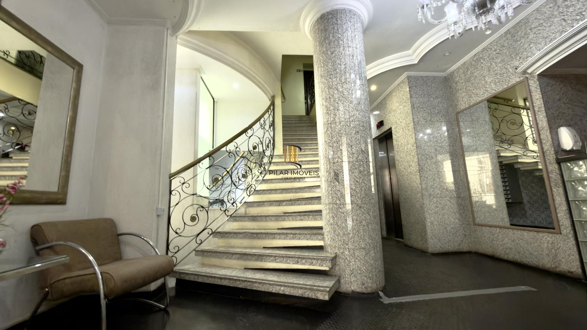 Apartamento 3 quartos para comprar no Ed. Jardim Sevigné. Centro Histórico.