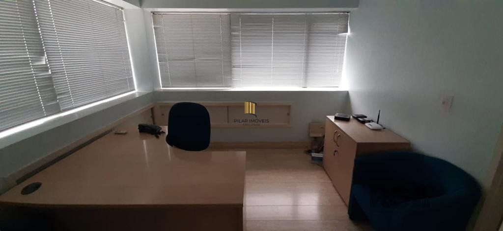 Sala comercial para Comprar  com 1 vaga na Cristóvão Colombo.