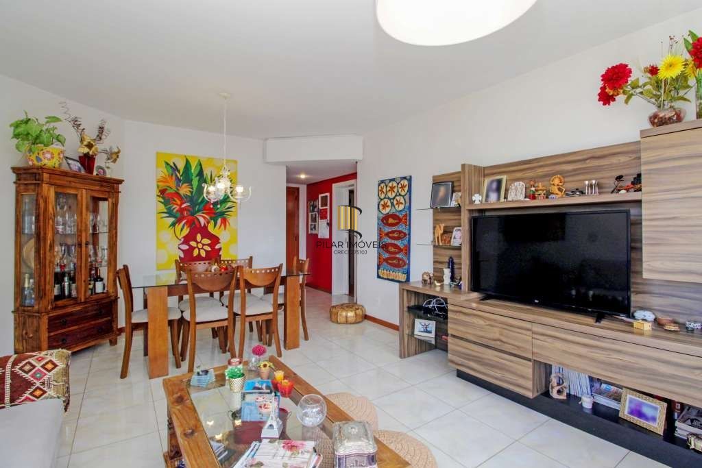 Apartamento 3 Dormitórios com Suíte, Churrasqueira e Excelente Vista Petrópolis