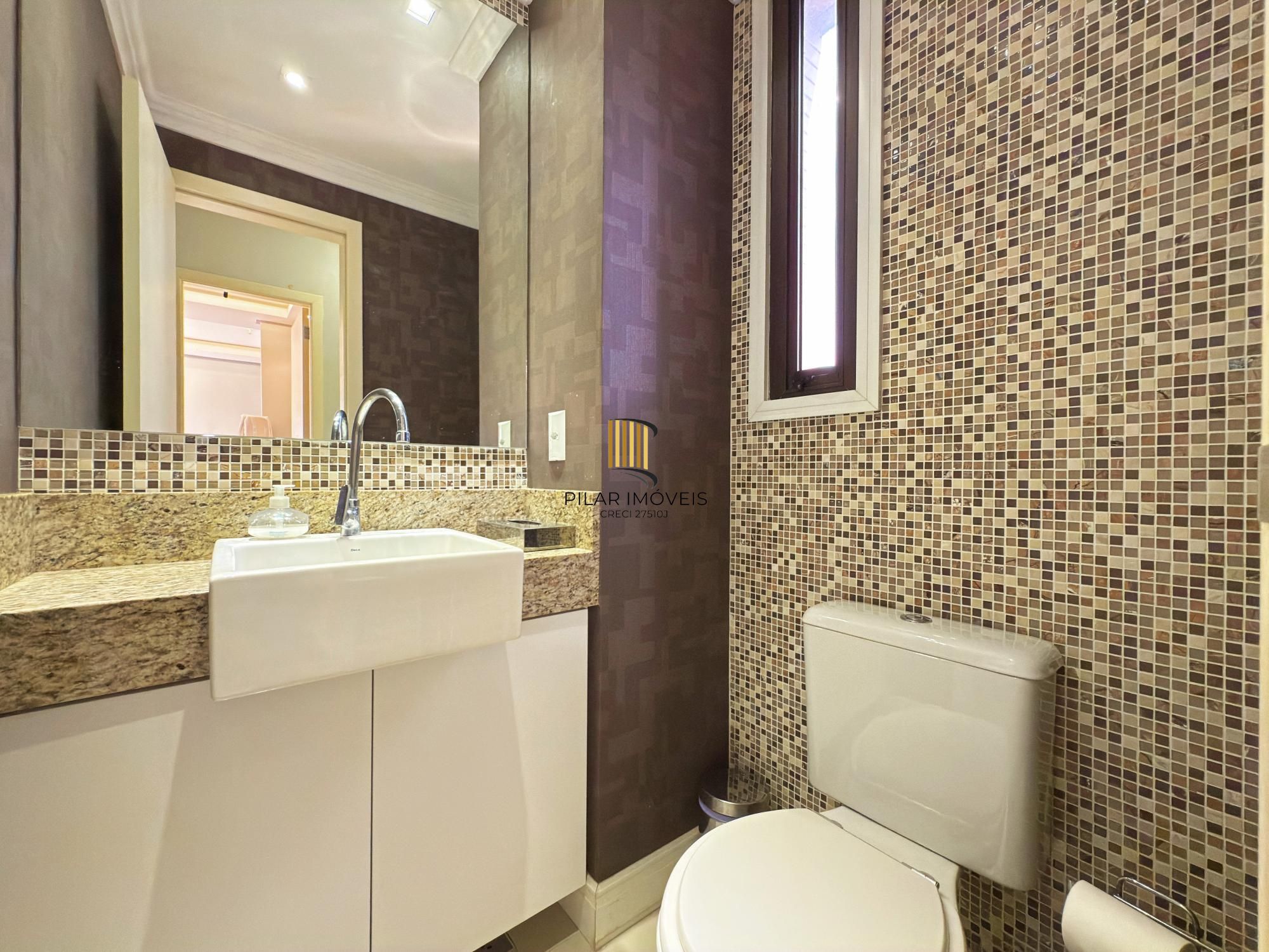 Sala Comercial À Venda Pronta no Mont'Serrat | 37m² | Mobiliada e Decorada | 1 Vaga