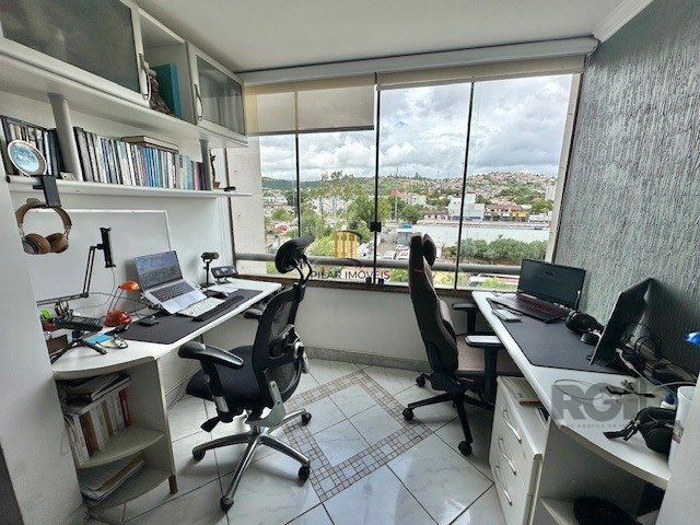 Apartamento Para comprar no Bairro Partenon com 2 quartos