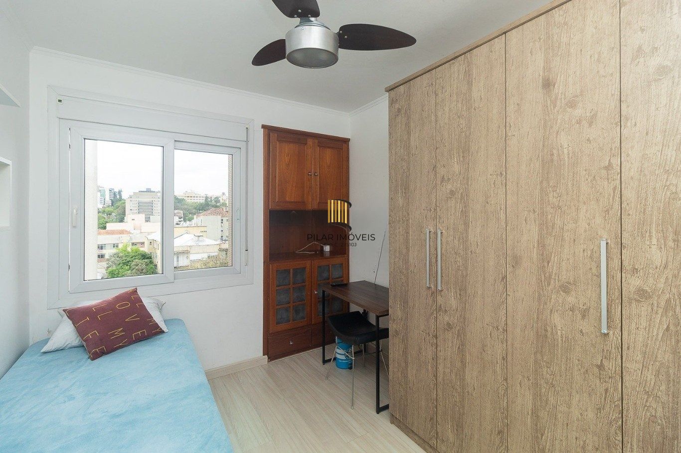 Apartamento 2 dormitórios 1 suíte no bairro São João em Porto Alegre.