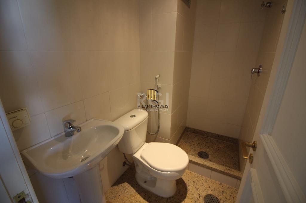 Linda Cobertura com 3 dormitórios para Comprar  com 331 m² - Bela Vista - Porto Alegre/RS