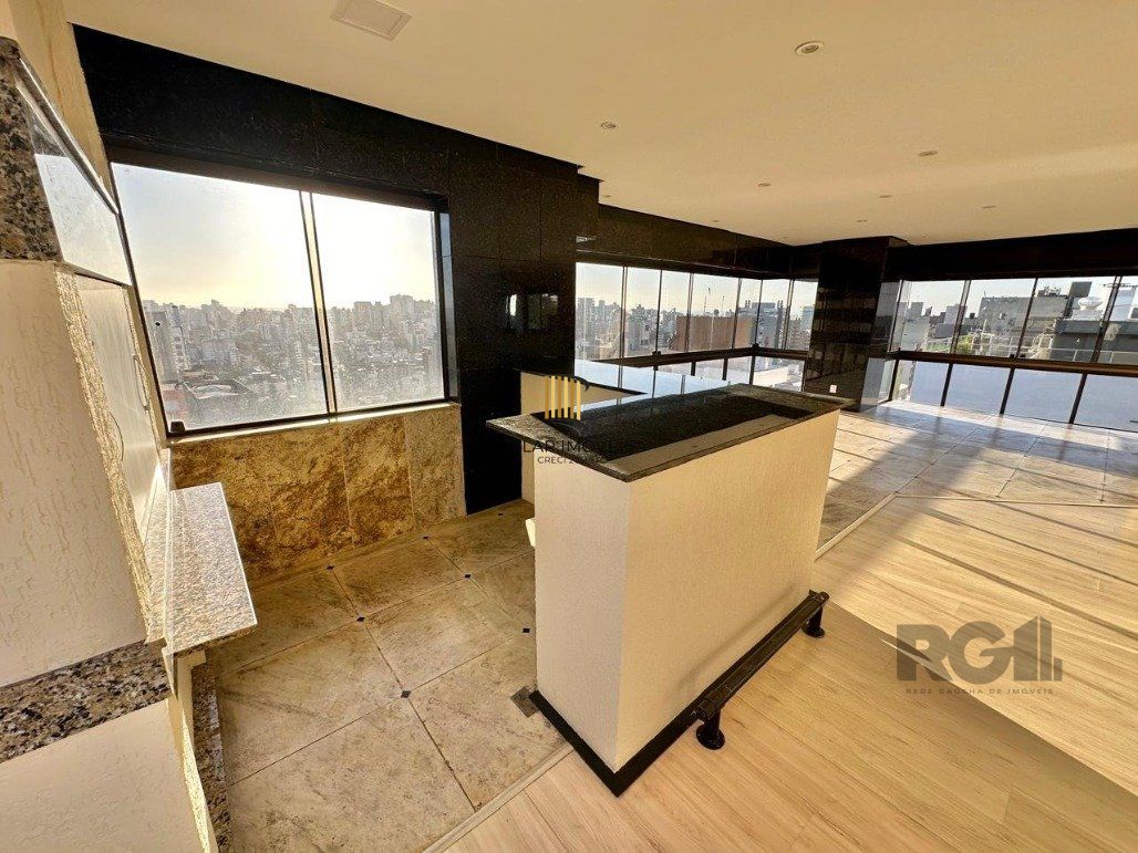 Apartamento com 4 suítes no Bairro Rio Branco semi-mobiliado com vista 360 graus