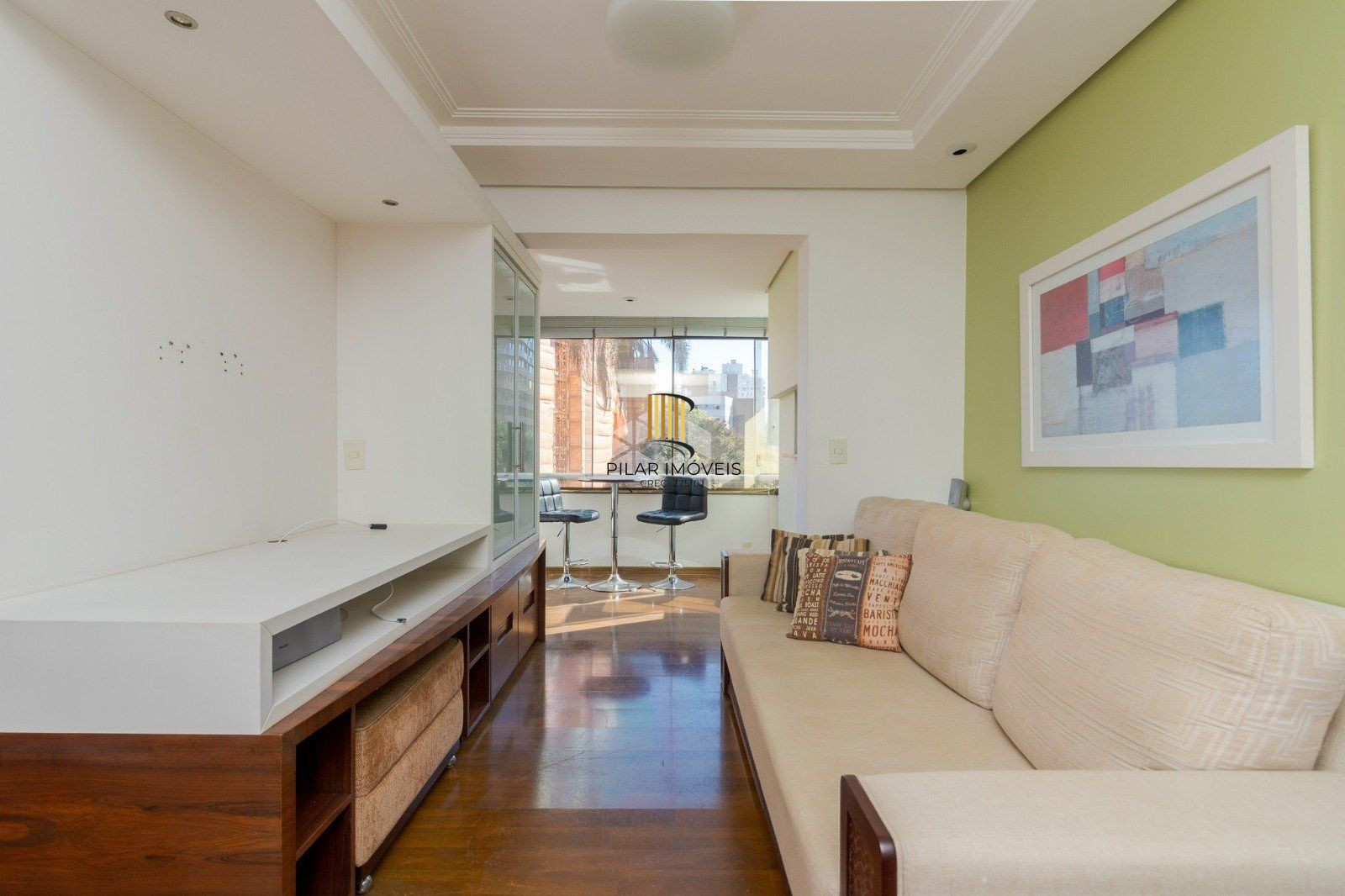 Charmoso apartamento semimobiliado no bairro Bela Vista