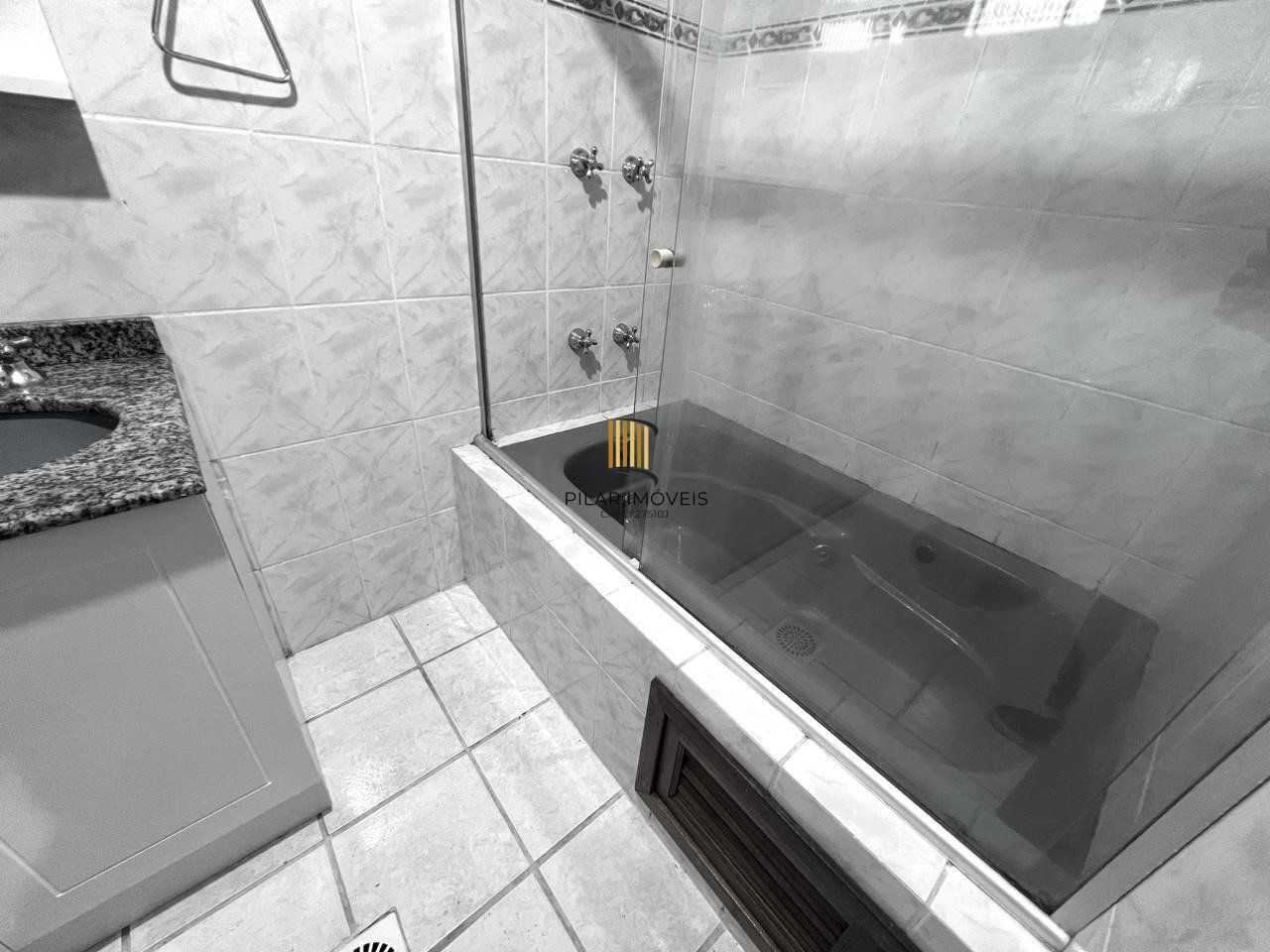 Apartamento de 1 Quarto à Venda no Centro Histórico