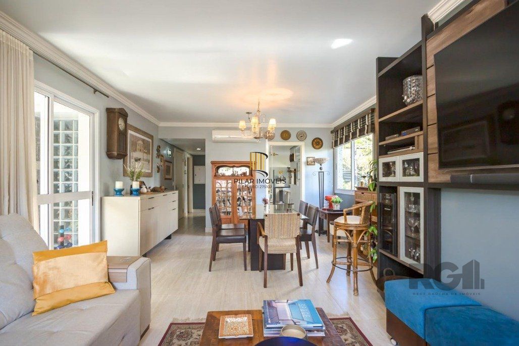 Apartamento à Venda - 137.74m², 3 dormitórios, sendo 3 suites, 2 vagas - Petrópolis