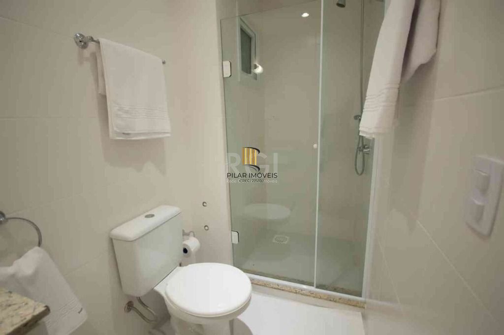 Apartamento com 1 dormitório para alugar, 52 m² por R$ 2.600,00