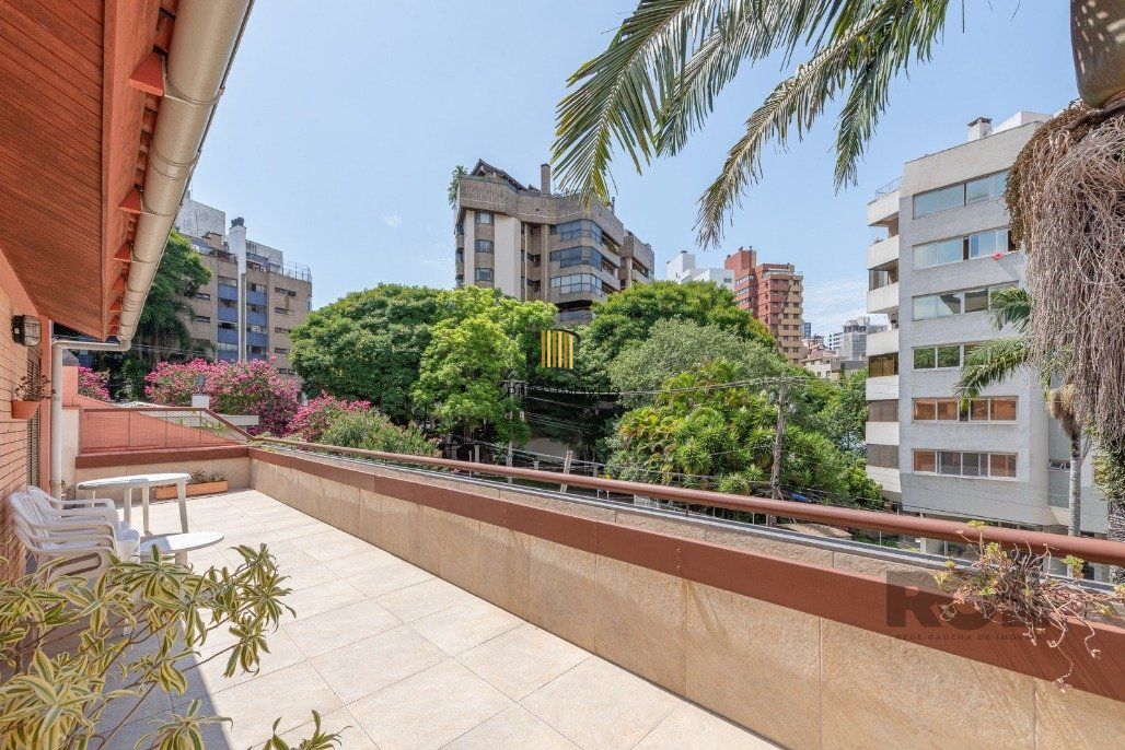 Cobertura 4 dormitórios e 2 vagas no Bela Vista - Pilar Imóveis