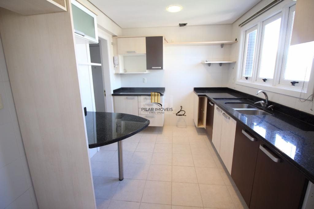 Linda Cobertura com 3 dormitórios para Comprar  com 331 m² - Bela Vista - Porto Alegre/RS