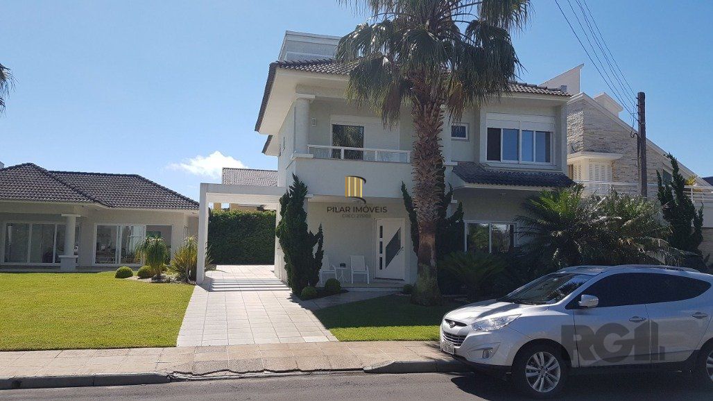 Casa para Comprar  no Condado de Capão com 5 suítes.