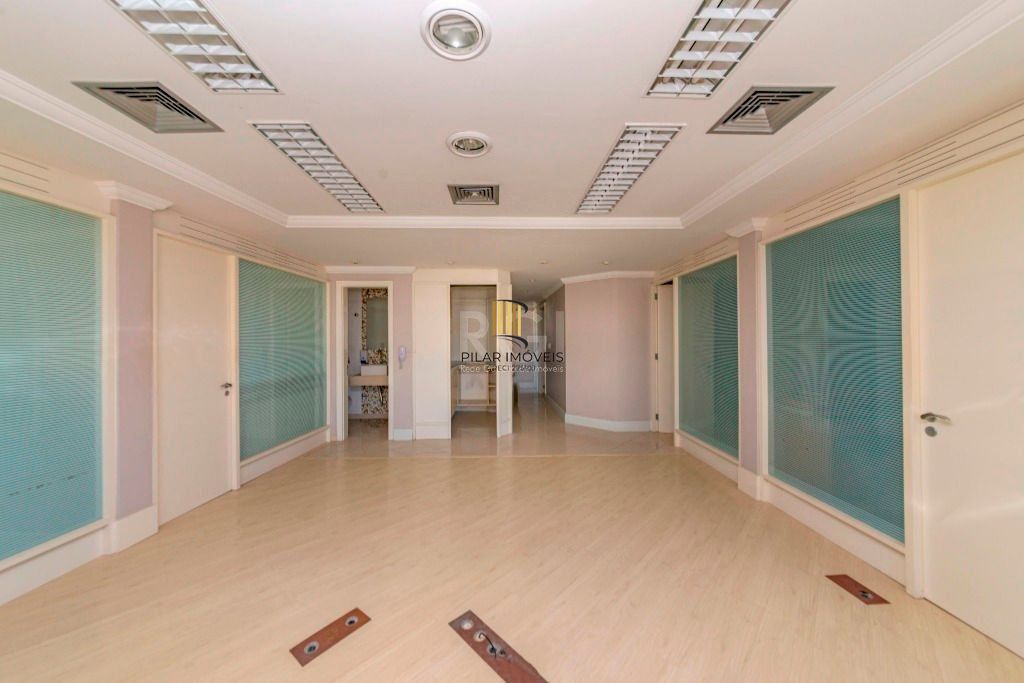 Conjunto Comercial de 129,57m2 nas Três Figueiras para comprar