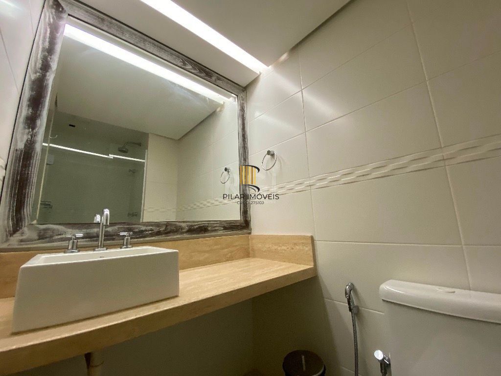 Apartamento Para Comprar  no Karpathos com 2 Dormitórios transformado em 1 suite com closet