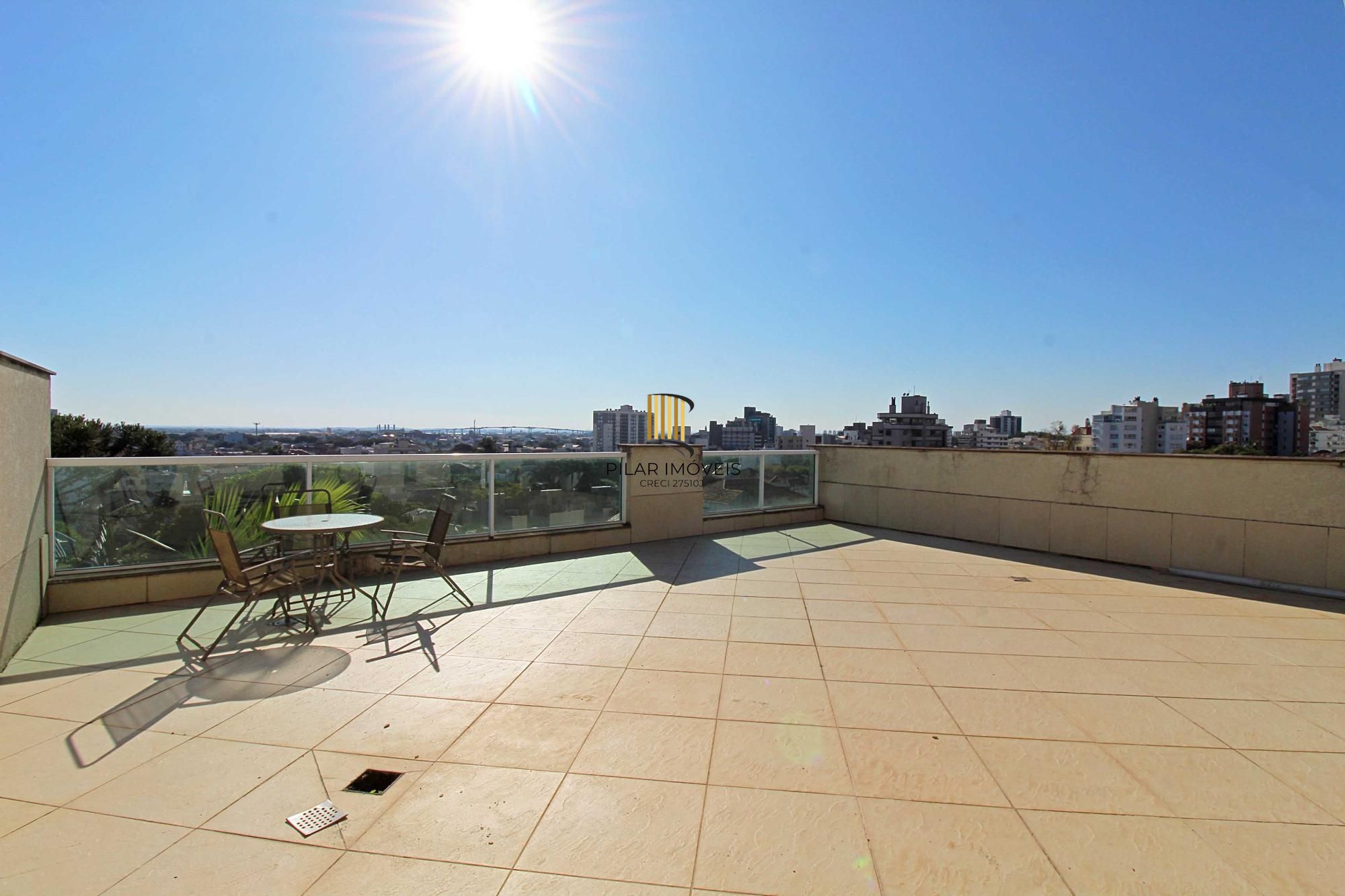 Apartamento a venda semi-mobiliado com dois dormitórios no bairro São João/PoA