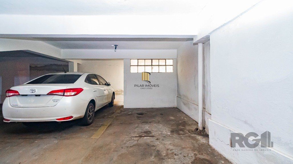 Apartamento para comprar ,  dois dormitórios, 1 vaga de garagem no Centro Histórico.