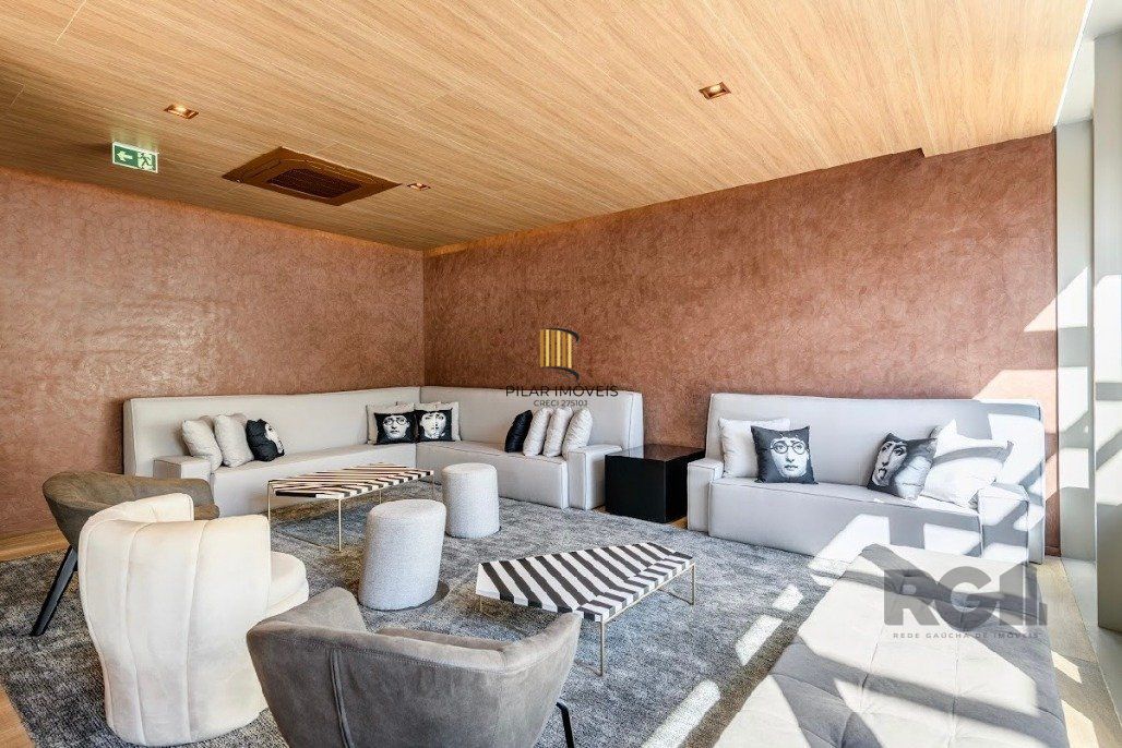 Loft finamente decorado para comprar  no Lucas By Yoo.