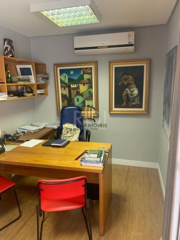 Prédio Para Comprar , 3300 m² por R$ 14.000.000,00 - Centro - Porto Alegre/RS