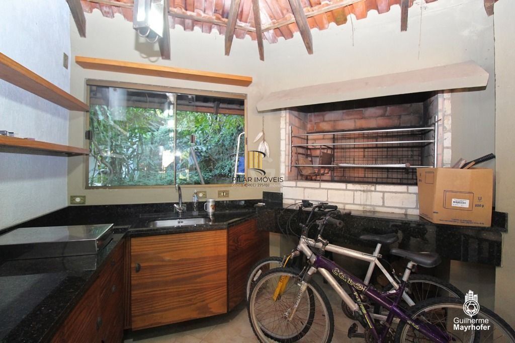 Casa Para comprar com 5 Dormitórios à venda, 420 m²-Cavalhada - Porto Alegre/RS