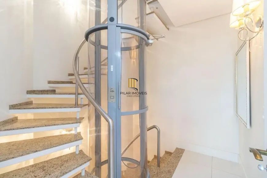 Casa em condomínio Alto Padrão 357m2