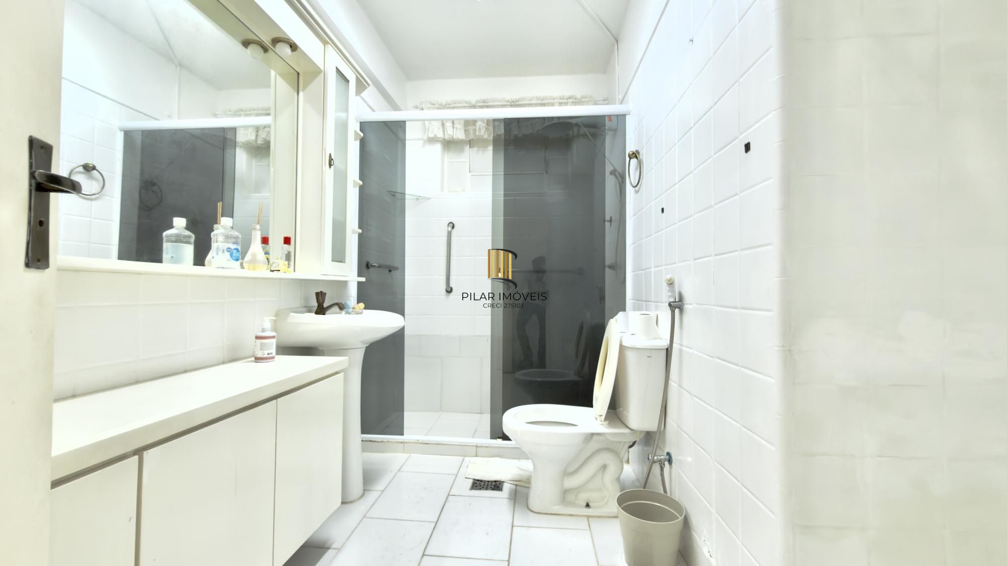 Apartamento 3 quartos para comprar no Ed. Jardim Sevigné. Centro Histórico.