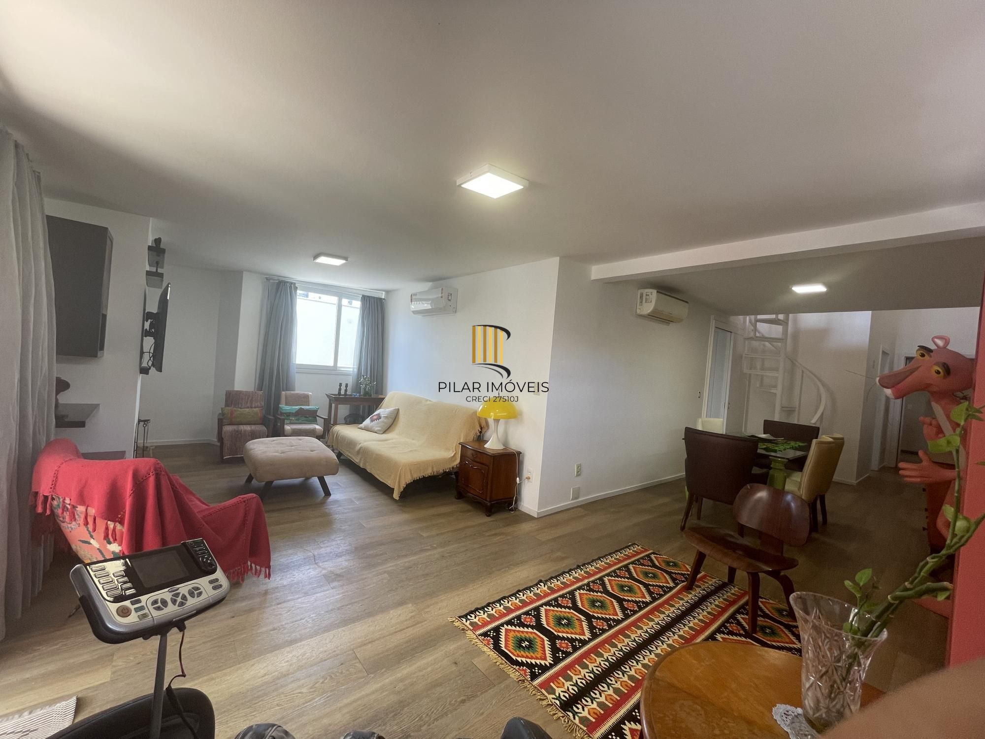 Cobertura Mobiliada á venda na Amélia Telles