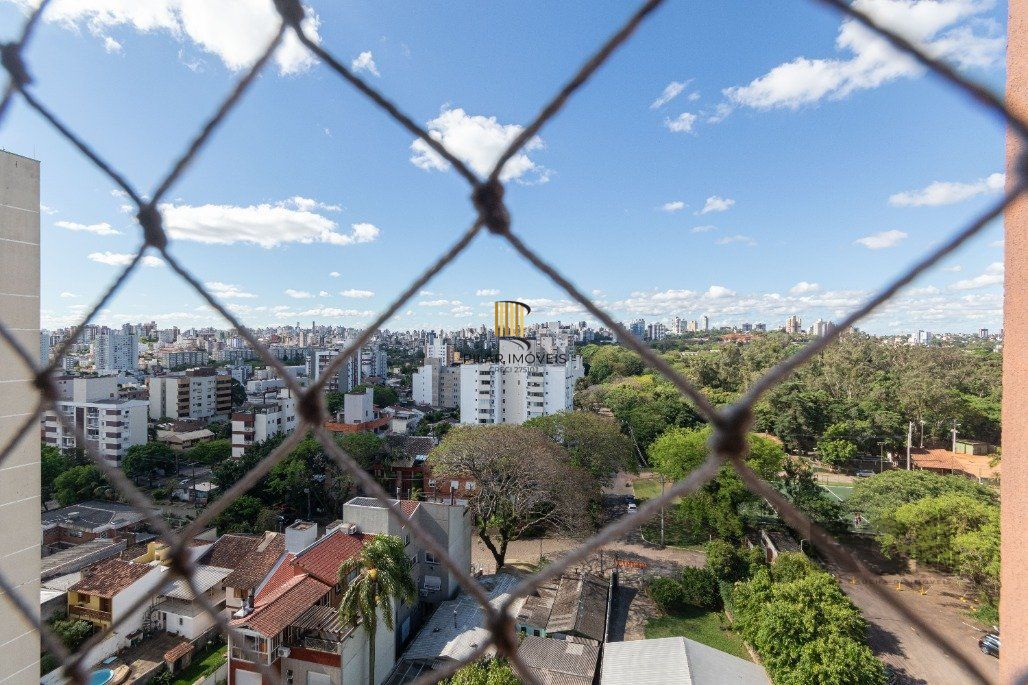 Apto 3 dormitórios, transformado em 2 com suíte e closet enorme, 2 vagas de garagem no jardim botânico