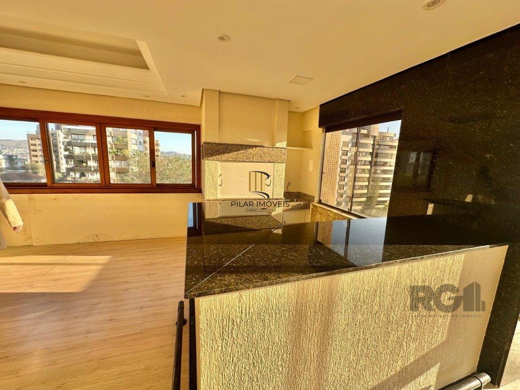 Apartamento com 4 suítes no Bairro Rio Branco semi-mobiliado com vista 360 graus