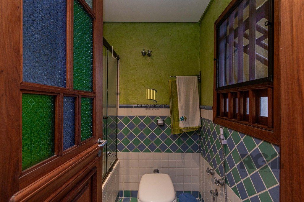 Excelente casa para comprar em condominio arborizado 4 quartos