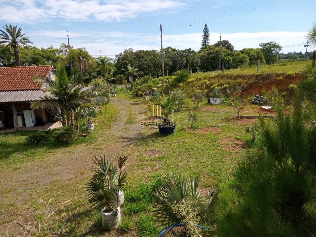 Boletto Imóveis vende Sitio na RS, Com 7 casas, 2 comerciais, excelente local para vários seguimento fácil acesso , rota para gramado, R$3.900,000,00